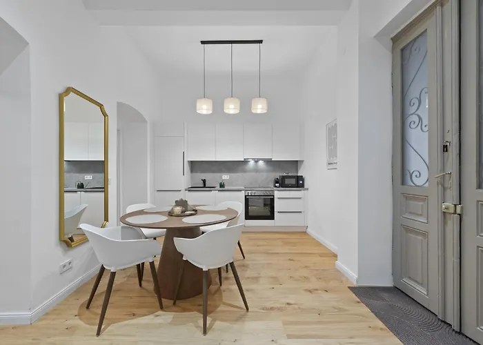Apartamento Schoenbrunn Maison - Boutique 2 Bedroom In Viennas Greenest Quarter - By 4ty3 Viena