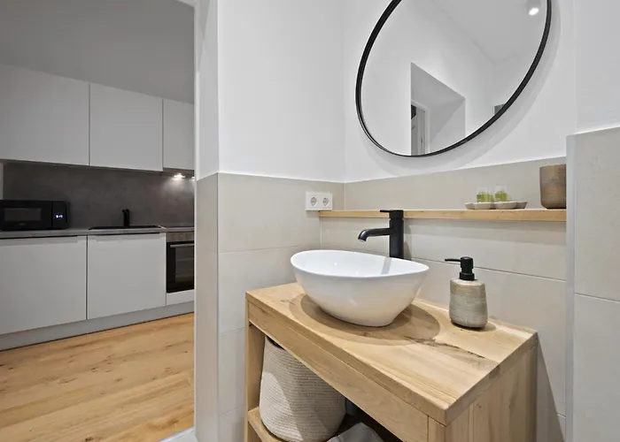 Schoenbrunn Maison - Boutique 2 Bedroom In Viennas Greenest Quarter - By 4ty3
